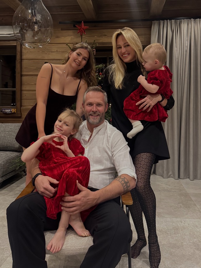 Ondřej Novotný s rodinkou na Vánoce.