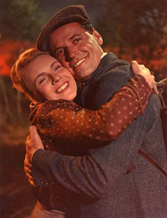 Přesto z  něho vyrostl pořádný kus chlapa (snímek z filmu Rudá záře nad Kladnem).