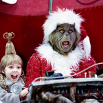 Líčení a maskování Carreyho trvalo tři hodiny.