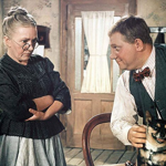 snímek z filmu Dobrý voják Švejk (Eva Svobodová a Rudolf Hrušínský)