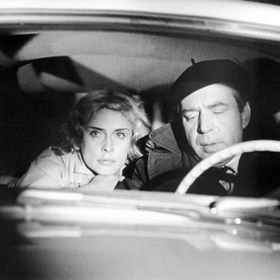 S žádným mužem nikdy nebydlela (záběr z filmu Deváté jméno, Vlasta Fialová a Ota Sklenčka). Další snímky jsou z filmu Divá Bára.