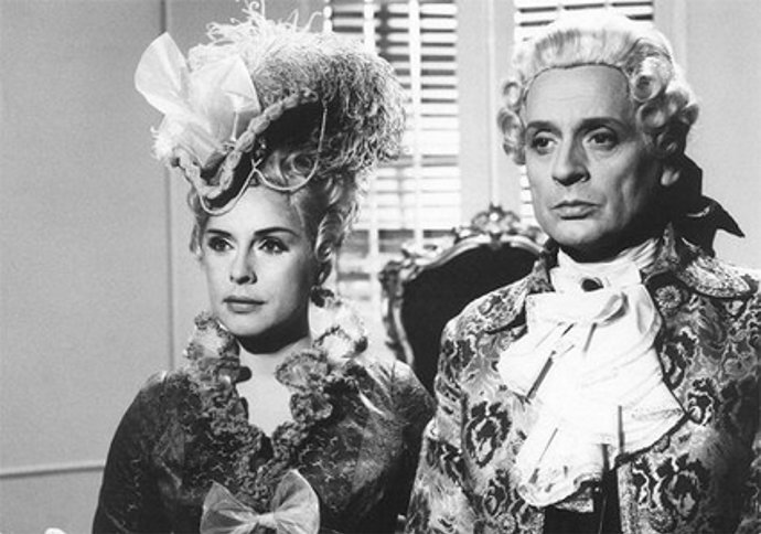 V lásce štěstí neměla (záběr z filmu Lucerna, Vlasta Fialová a Svatopluk Beneš).