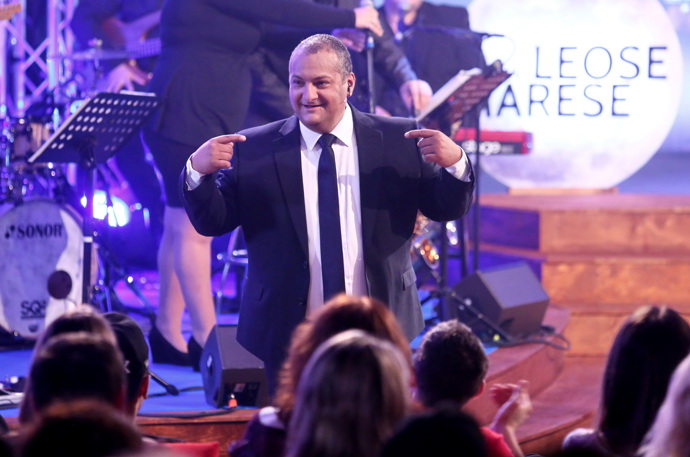 V roce 2015 se Patrik Hezucký zapojil do televizní talkshow Leoše Mareše.