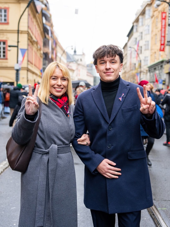 Danuše Nerudová se svým starším synem Filipem.