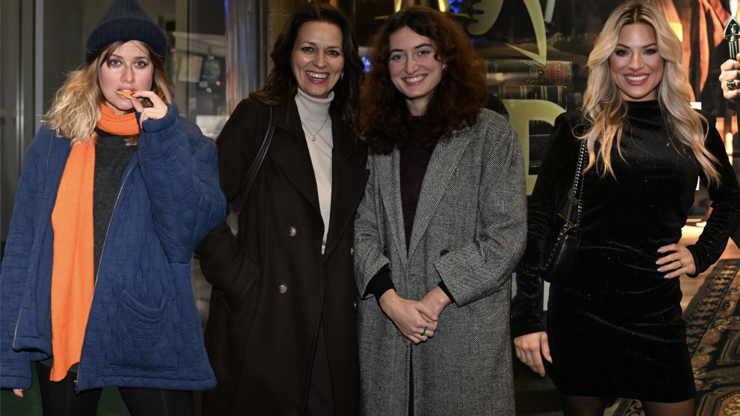 Osamocená Smetana s chipsem, Gondíková s dcerou i oslnivá Perkausová. Slavné krásky na Zrádcích 