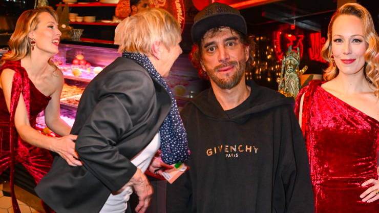 Rozjuchaná Obermaierová, unavený Tofi i nepřehlédnutelná Martiníková: Křest videoklipu plný hvězd