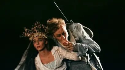 FOTO: Klára Oltová a Karel Roden ve filmu Kytice.