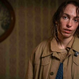 Elizaveta Maximová ve své roli mámy.