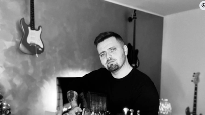 FOTO: Zpěvák Adam Urban zemřel v 33 letech.