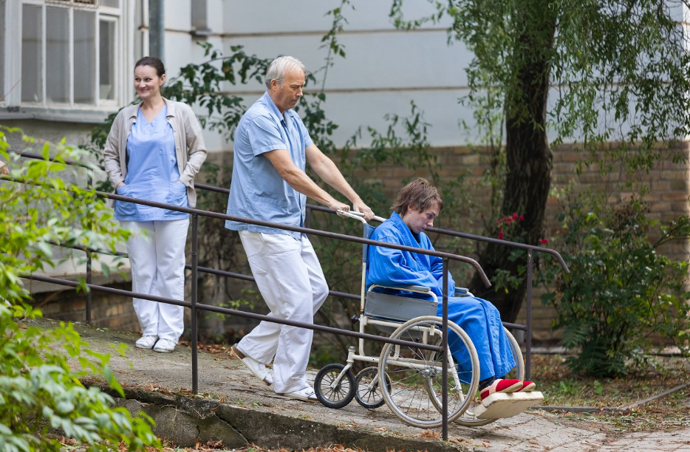 Film Máma jde 14. prosince na obrazovky České televize. 