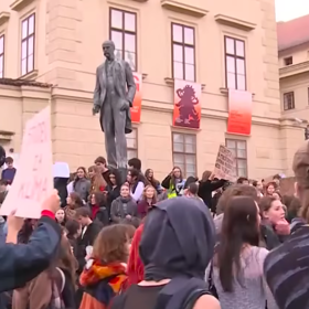 Demonstrace proti Motoristům.