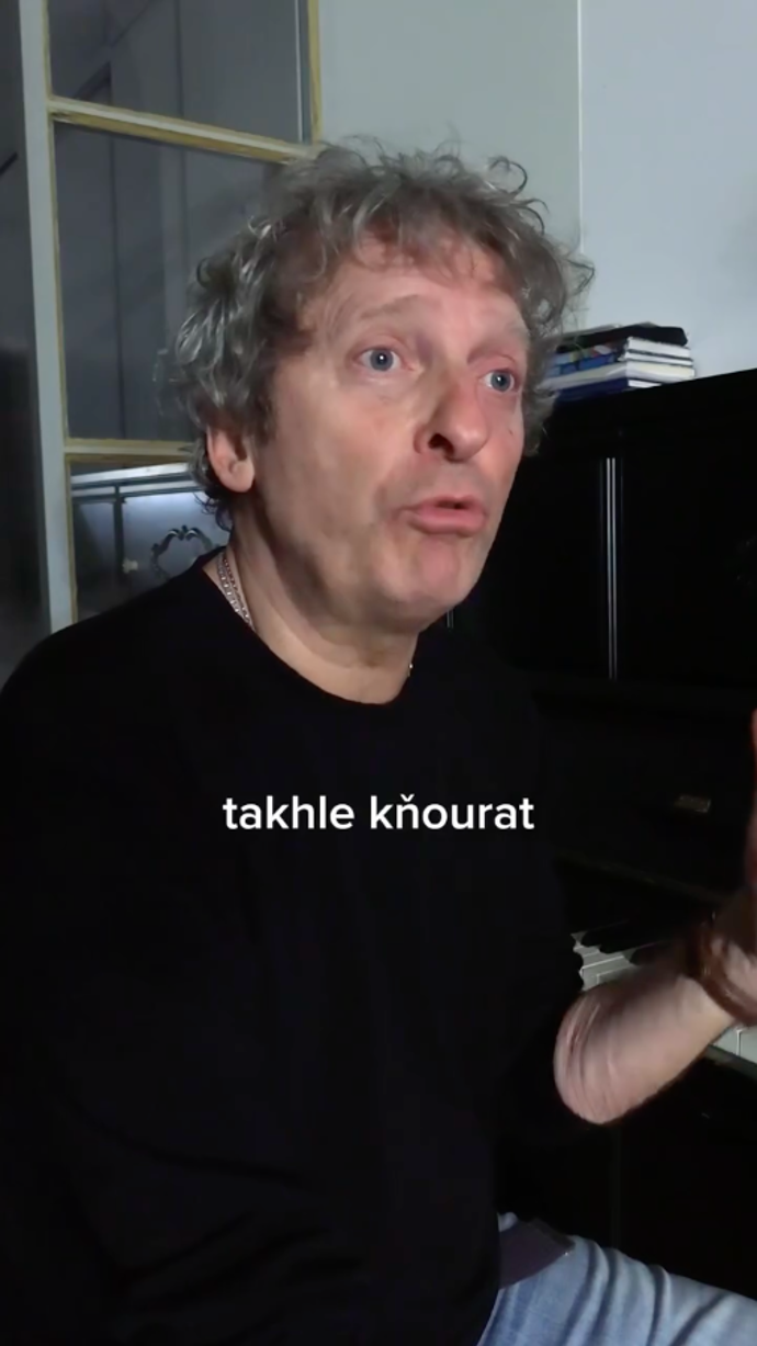 David Prachař zkritizoval kapela a Adama Mišíka. 