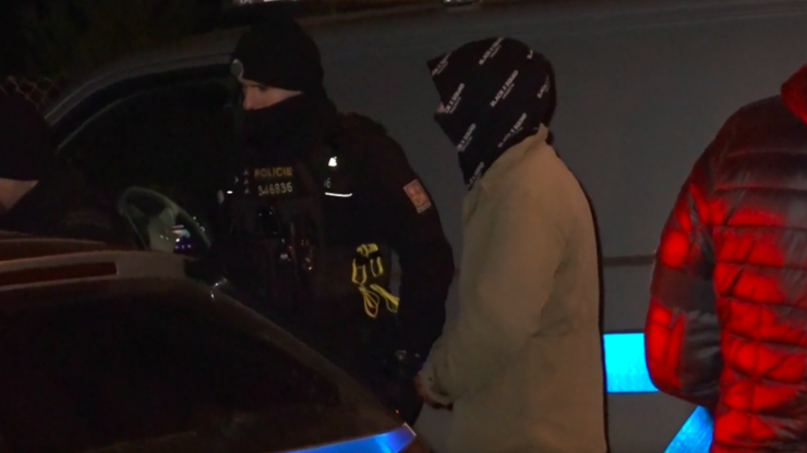 Muž podezřelý z únosu dvanáctiletého chlapce.