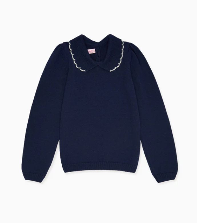 Námořnicky modrý svetr z vlny merino a s límečkem s kontrastním lemováním seženete po Vánocích v akci za 42 liber.