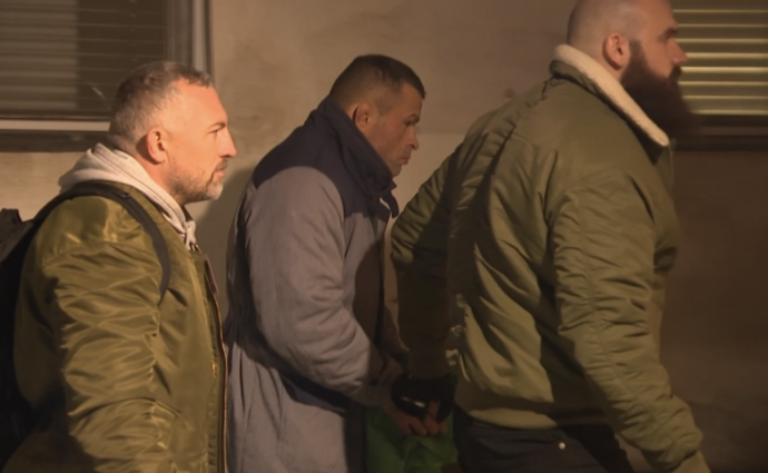 První foto Karlose Vémoly od zadržení.