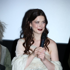 Sára Korbelová na premiéře pohádky Zrození alchymistky.