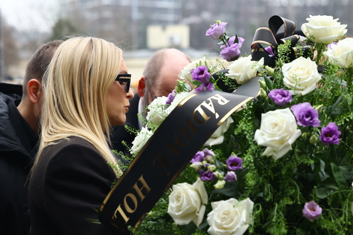 Zorka Hejdová se skrývala pod velkými brýlemi.