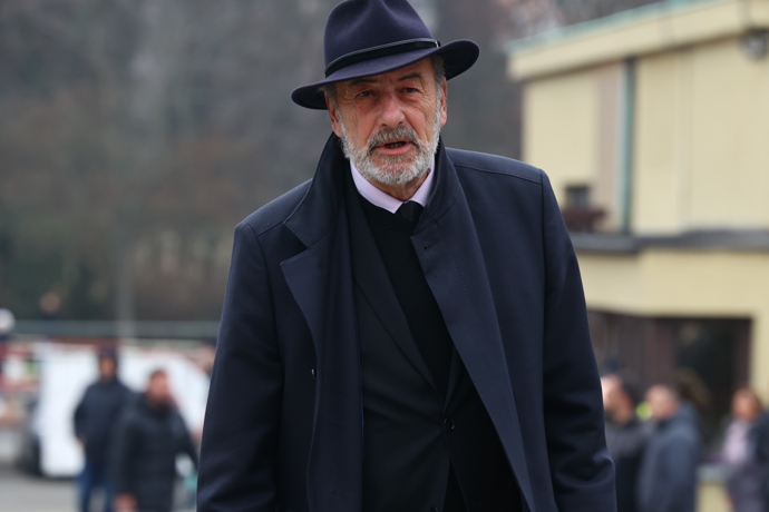 Michel Fleischmann na pohřbu Patrika Hezuckého.