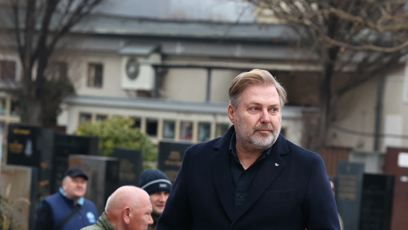 FOTO: Roman Ondráček na pohřbu Patrika Hezuckého.