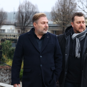 Roman Ondráček na pohřbu Hezuckého.