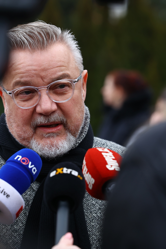 Miloš Pokorný na pohřbu Patrika Hezuckého.