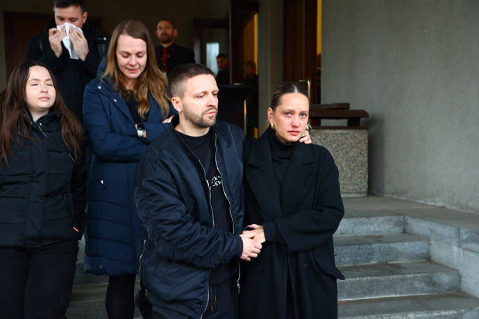 Z pohřbu Patrika Hezuckého odcházeli lidé v slzách.