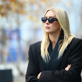 Moderátorky Zorka Hejdová na pohřbu Patrika Hezuckého.