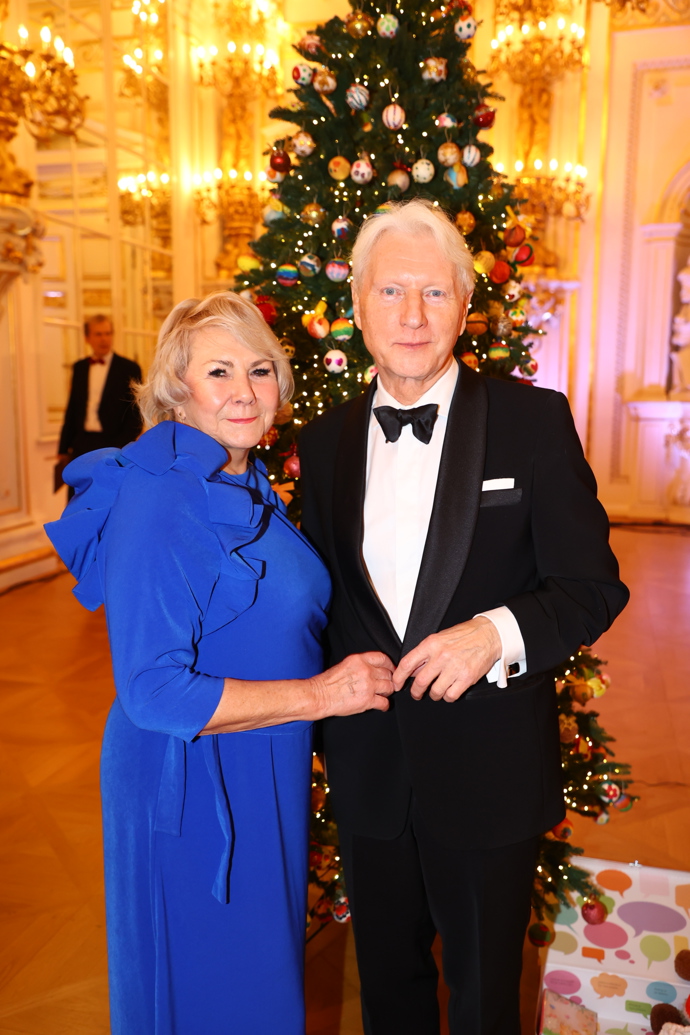 Ladislav Špaček vyvedl do společnosti manželku Evu.