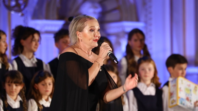 FOTO: Bára Basiková zazpívala.