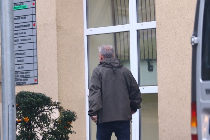 Miloš Pokorný navštěvuje Patrika Hezuckého pravidelně v nemocnici.