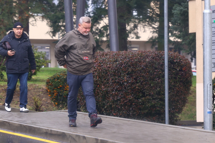 Miloš Pokorný měl zasmušilý výraz.