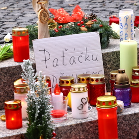 Pietní místo za Patrika Hezuckého.