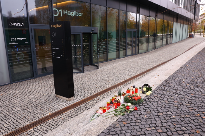 Patrik Hezucký pracoval v této budově.