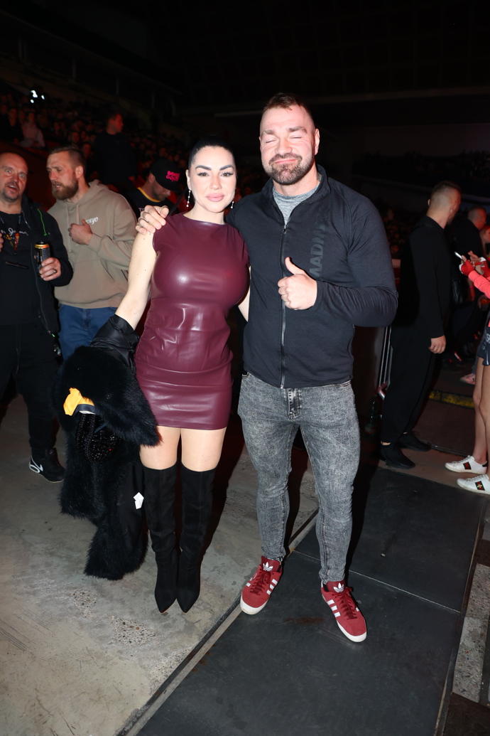 Karlos Benda se svou krásnou partnerkou.