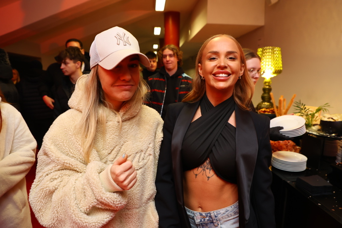 Bára Mlejnková a Dominika Horáková.