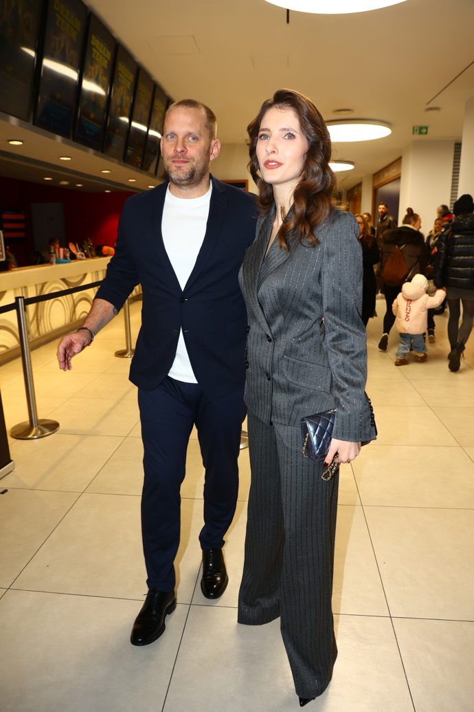 Jakub Prachař a Sara Sandeva dorazili spolu na premiéru filmu Dream Team.