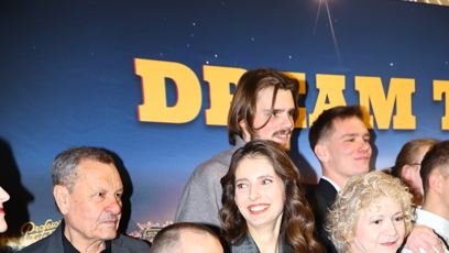 FOTO: Jakub Prachař a Sara Sandeva při focení na premiéře filmu Dream Team.