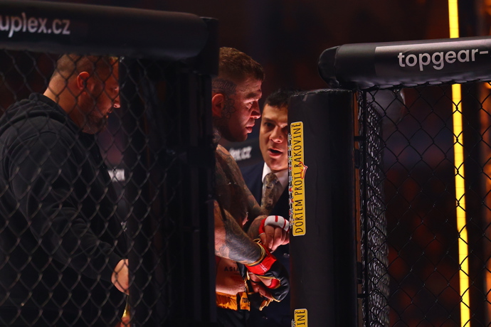 Zdálo se, že Vašek Mikulášek končí kariéru.