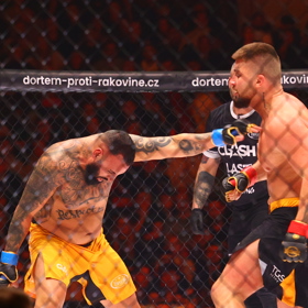 Marek Valášek v zápase s Králem Pablem.