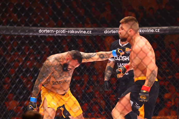 Marek Valášek v zápase s Králem Pablem.