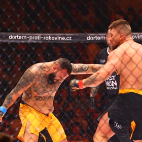 Marek Valášek v zápase s Králem Pablem.