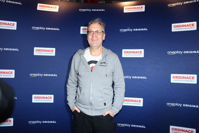 David Matásek si prý role záporáků užívá.