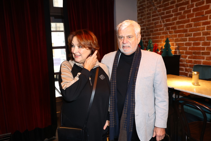 Zlata Adamovská a Petr Štěpánek bok po boku na oslavení dalšího rok existence seriálu Ordinace v růžové zahradě 2. 