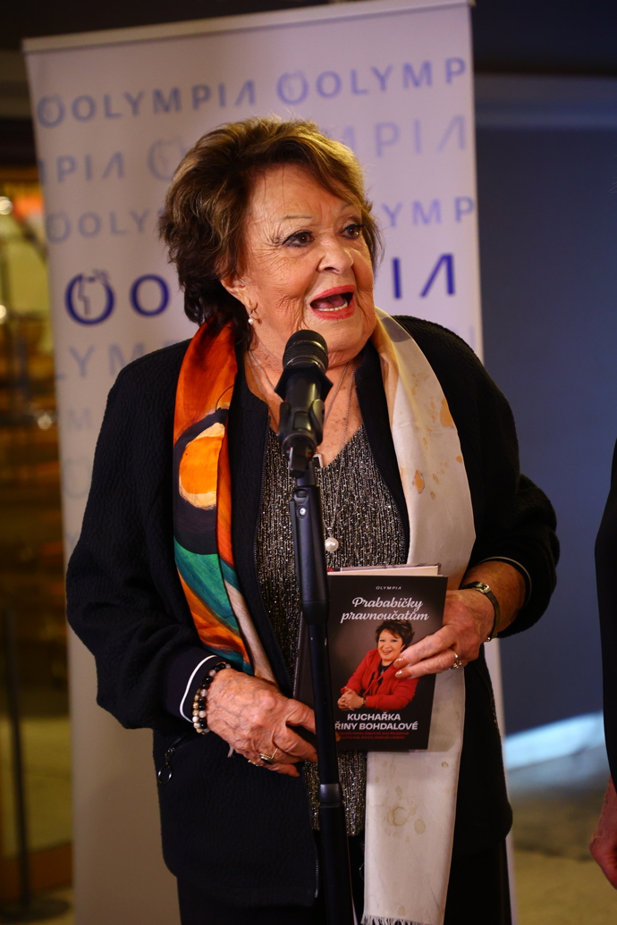 Jiřina Bohdalová je prababičkou.