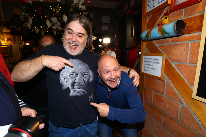 Michal David se skvěle bavil po boku ředitele divadla.