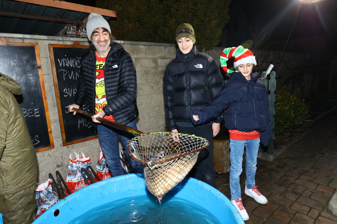 Jakub Kohák se radoval s obří ryby. 