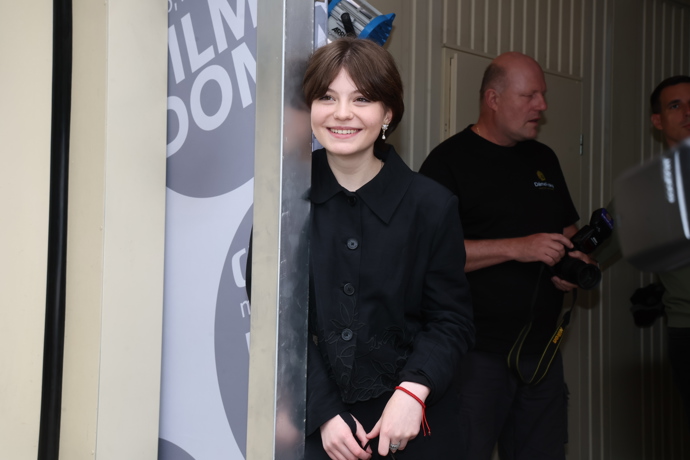 Krátké vlasy mladé slečně skvěle padnou. 