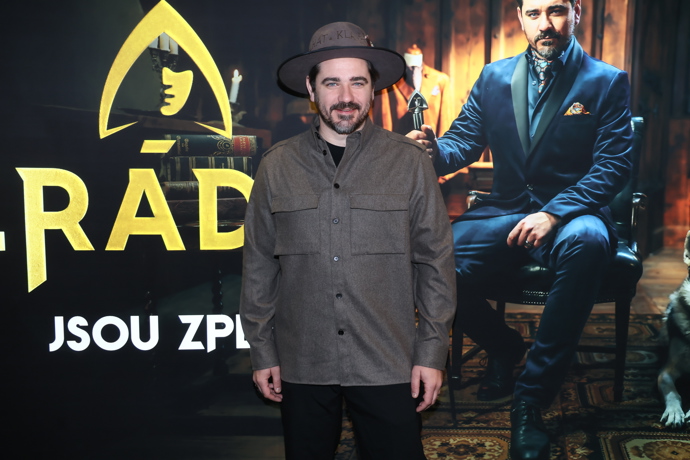 Jeho módní styl v soukromí souzní s jeho životním stylem na farmě.