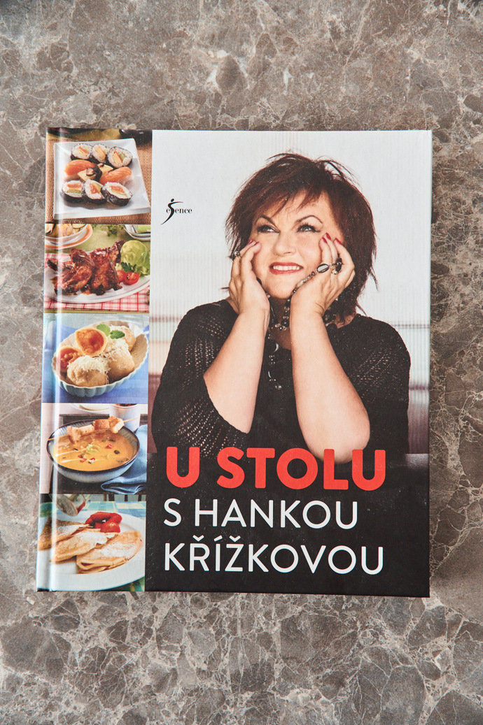 Kniha, kterou Hanka napsala.