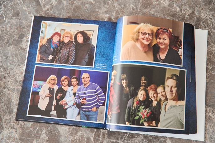 V knize najdete nejen recepty, ale i spoustu soukromých fotografií - tady s Ivou Huttnerovou, blízkou kamarádkou.